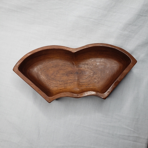 Handcrafted Wooden Bowls Set - Picture 10 of 11